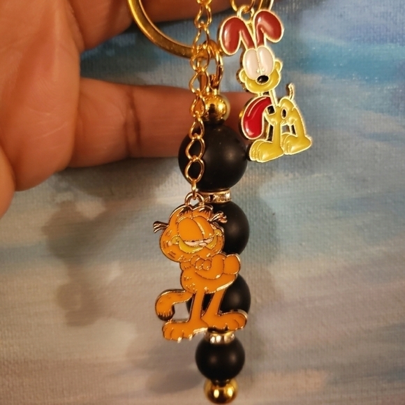 Hand Crafted Garfield and Odie Charm Keychain - Picture 9 of 9